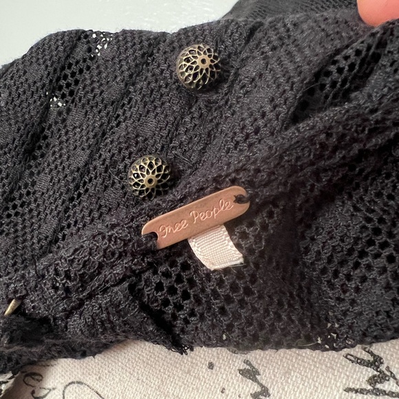 Free People Women's Black Jocelyn Pleated Dot Ruffle Lace Tunic Size Small - Picture 10 of 16